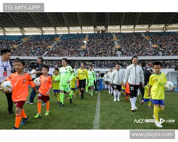 香港足球明星赛在江门盛大举行球迷热情高涨共庆足球盛事